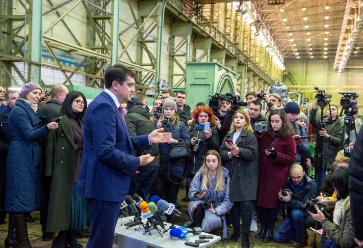 Робоча поїздка Голови Верховної Ради України Дмитра Разумкова до Херсонської, Миколаївської та Одеської областей.

Миколаїв. Ознайомлення з роботою державного підприємства 